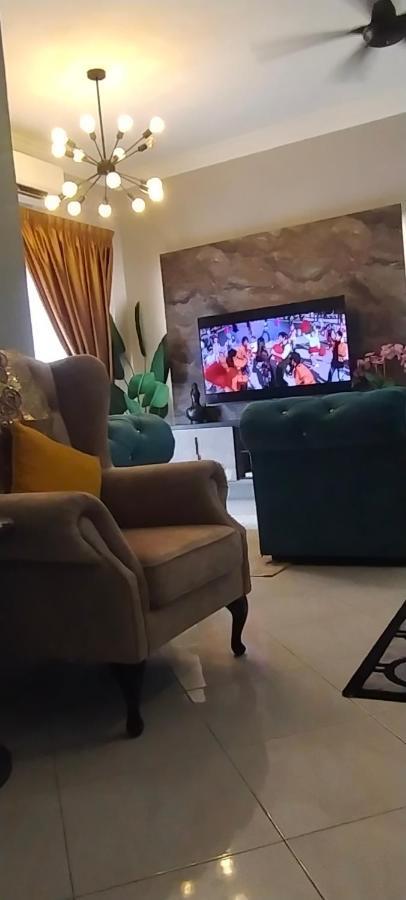 Cmk Apartmen Mutiara Tower 3 Bedroom Kota Bharu#Netflix Buitenkant foto