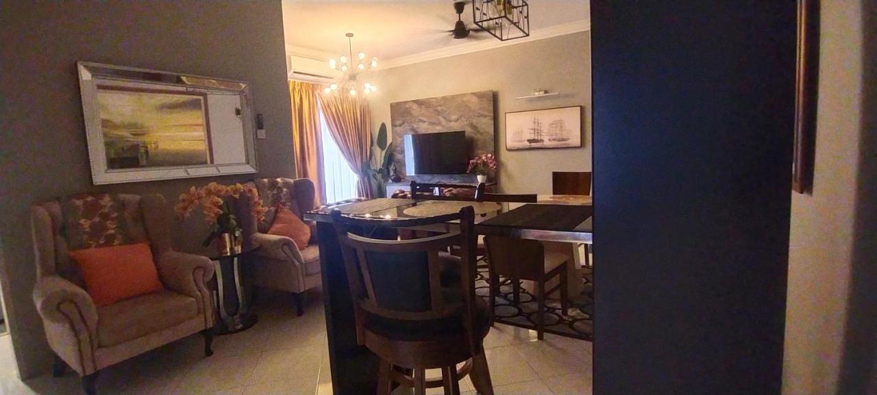 Cmk Apartmen Mutiara Tower 3 Bedroom Kota Bharu#Netflix Buitenkant foto